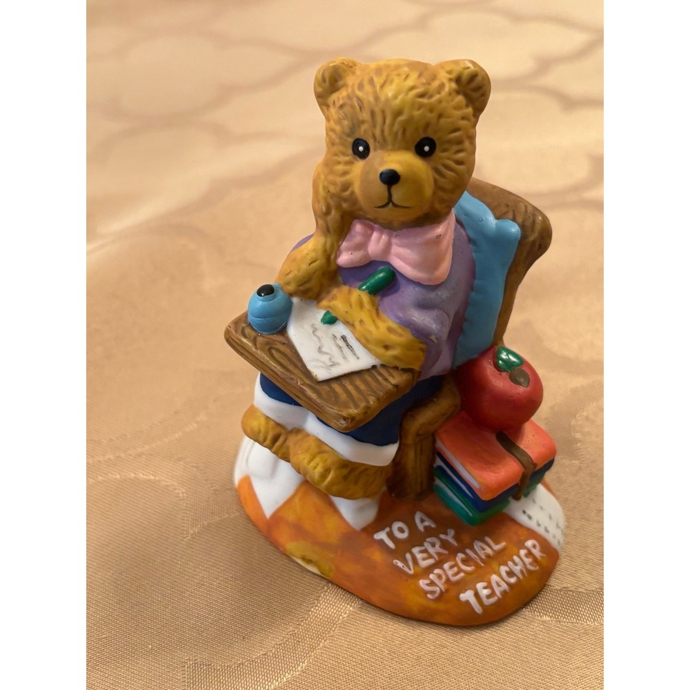 To A Very Special School Teacher  teddy bear Gift From Student Figurine